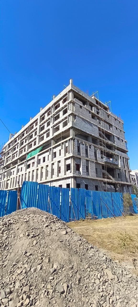 Cenos Hospital building view
